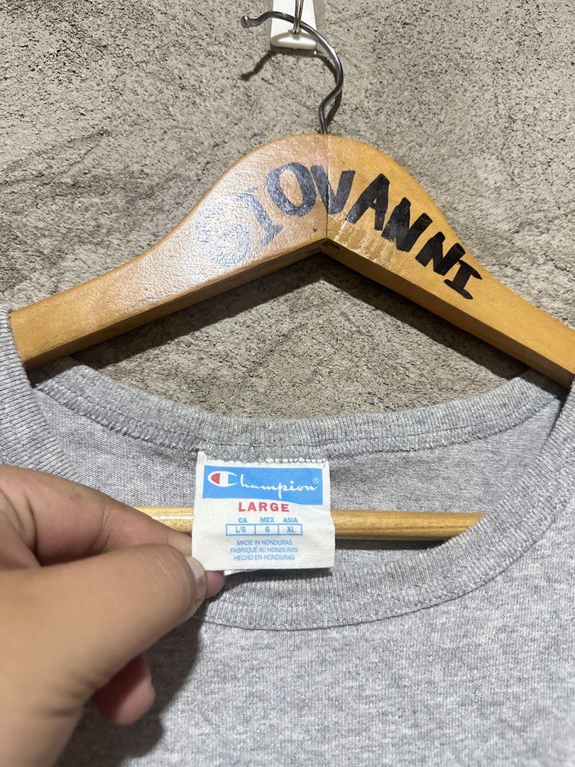 Champion Embroidered Logo (Category: Tshirts & Polo Shirts ) located in Ozamiz City. Submitted by quick_done_deals (Listing ID 1469737408, Image 3). Description: 🛒 ** Champion Embroidered Logo ** 💯 Like New Condition 📐 Dimes: L30x22.5 (M) 🔍 Issue: None 🎨 Color Rate: 9.5 / 10.