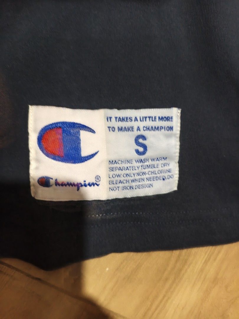 Champion Pocket Tee (Category: Tshirts & Polo Shirts ) located in Manila. Submitted by sigma.vtg (Listing ID 1469687609, Image 3). Description: Small on tag but large fitting 499 + sf.