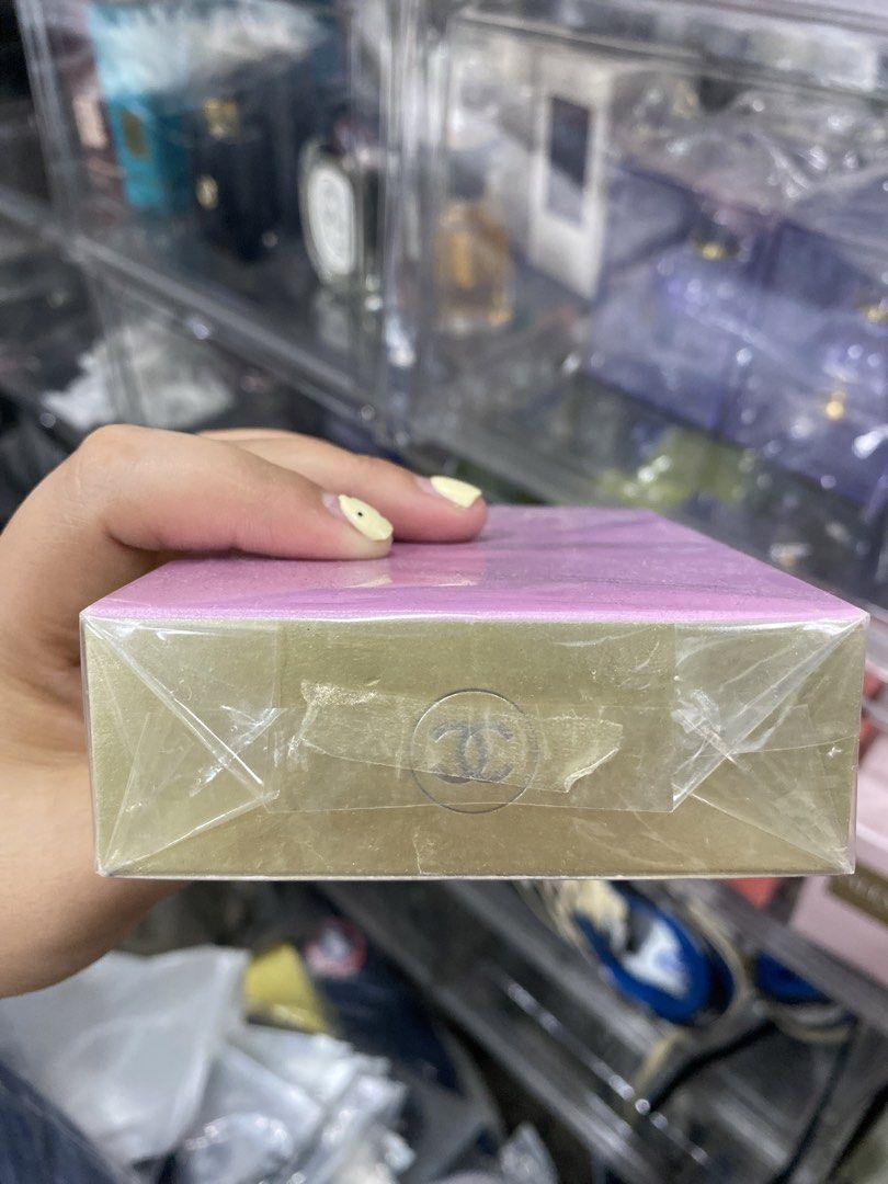 CHANCE CHANEL (Category: Fragrance & Deodorants) located in Baguio. Submitted by donedeal_2600 (Listing ID 1469688276, Image 2). Description: Full Complete details check photos for more details.