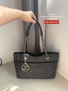 (Category: ) located in . Submitted by luxurybags.ph_official2017 (Listing ID 1469712516, Image 1). Description: .