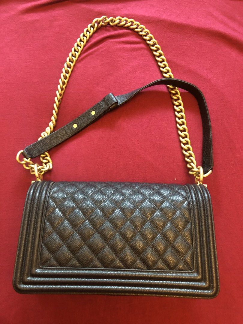 Chanel Flap Bag (Category: Luxury Bags & Wallets) located in Pasig City. Submitted by chubbyakyl (Listing ID 1469590824, Image 2). Description: FS: Chanel Le Boy Flap Bag WYSWYG. Caviar Leather Gold Hardware Rep Lic is Ca Copy. Excellent Condition Loc: San Joaquin Pasig.