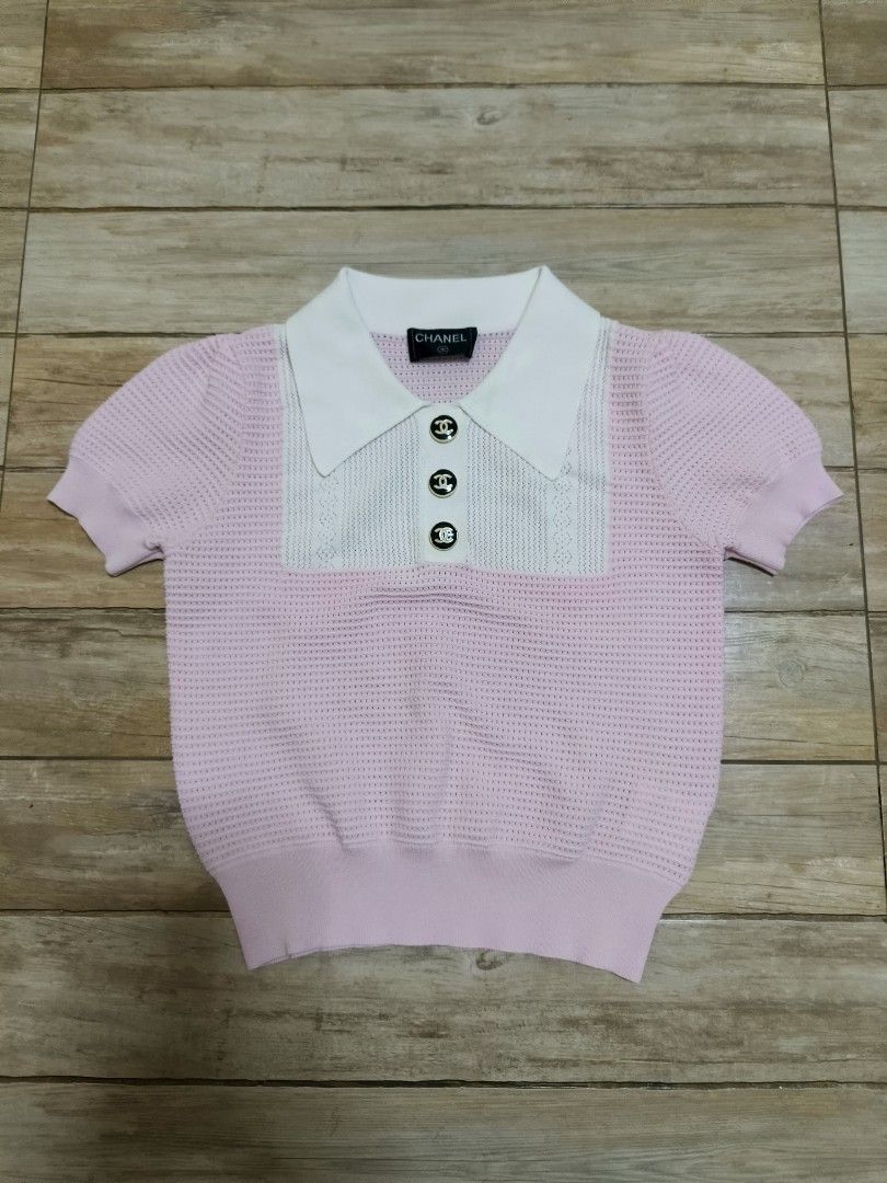 Chanel knit puff polo top (Category: Others Tops) located in Siniloan. Submitted by talktotheroses (Listing ID 1469667721, Image 1). Description: .