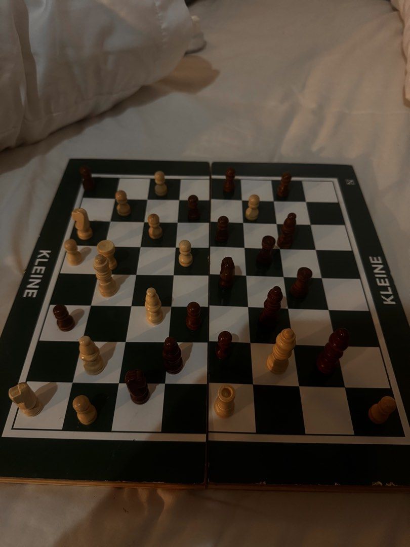 Chess board complete set (Category: Board Games & Puzzles) located in Manila. Submitted by emilyclothes.usa (Listing ID 1469672390, Image 1). Description: .