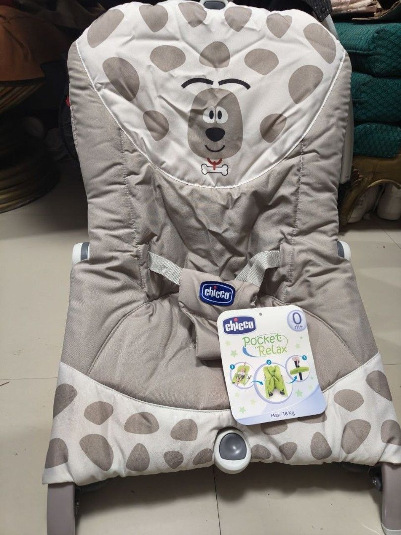 Chicco Pocket Relax Baby Bouncer (Category: Baby High Chairs) located in Quezon City. Submitted by abvon_dlc (Listing ID 1469740981, Image 3). Description: 2500 Each. 4500 Two.