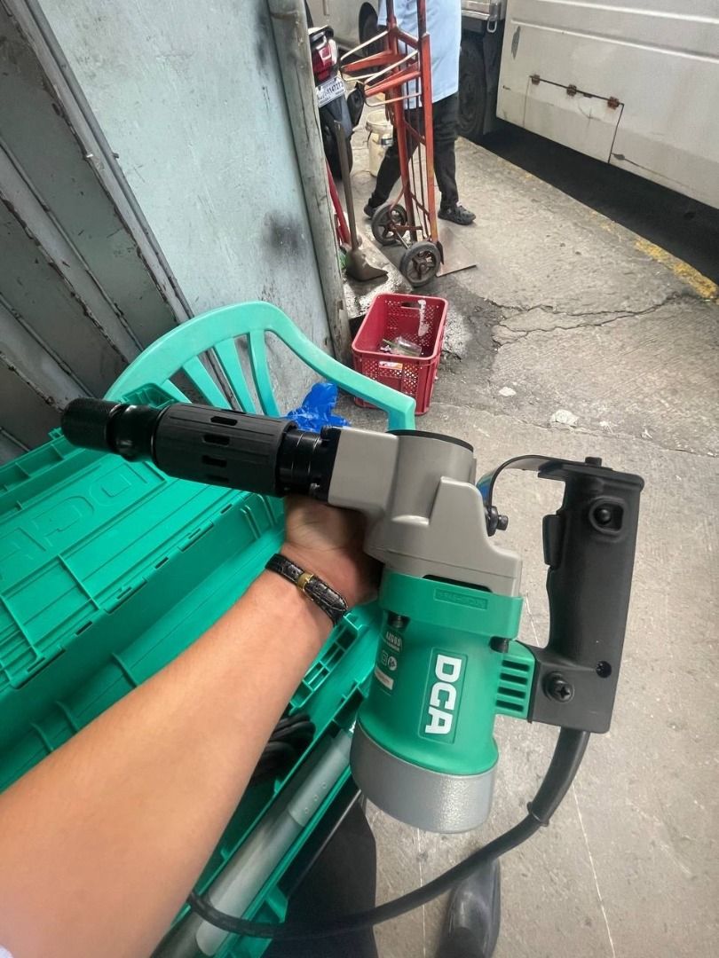 Chipping Gun Model: AZG6S (Category: Everything Else Others) located in Manila. Submitted by 09171479278_elsie. (Listing ID 1469588455, Image 1). Description: Chipping Gun Model: AZG6S.