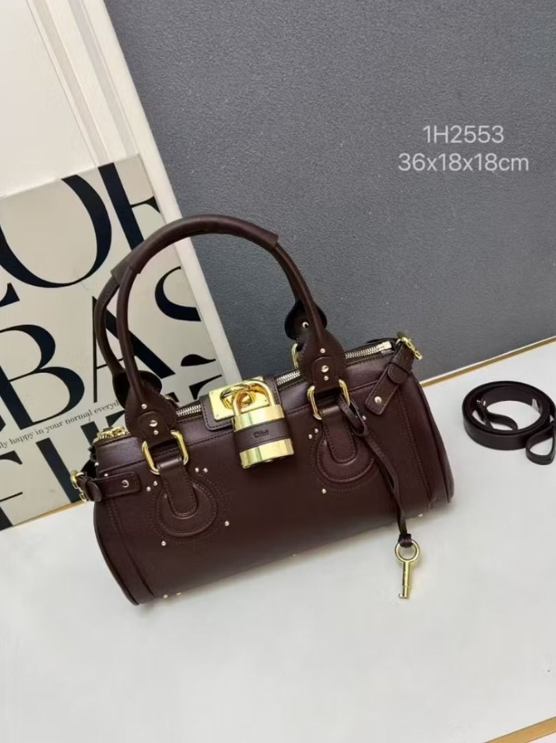 chloee Paddington leather bag (Category: Shoulder Bags) located in Quezon City. Submitted by japanandsingaporeluxepreloved (Listing ID 1469648241, Image 2). Description: .