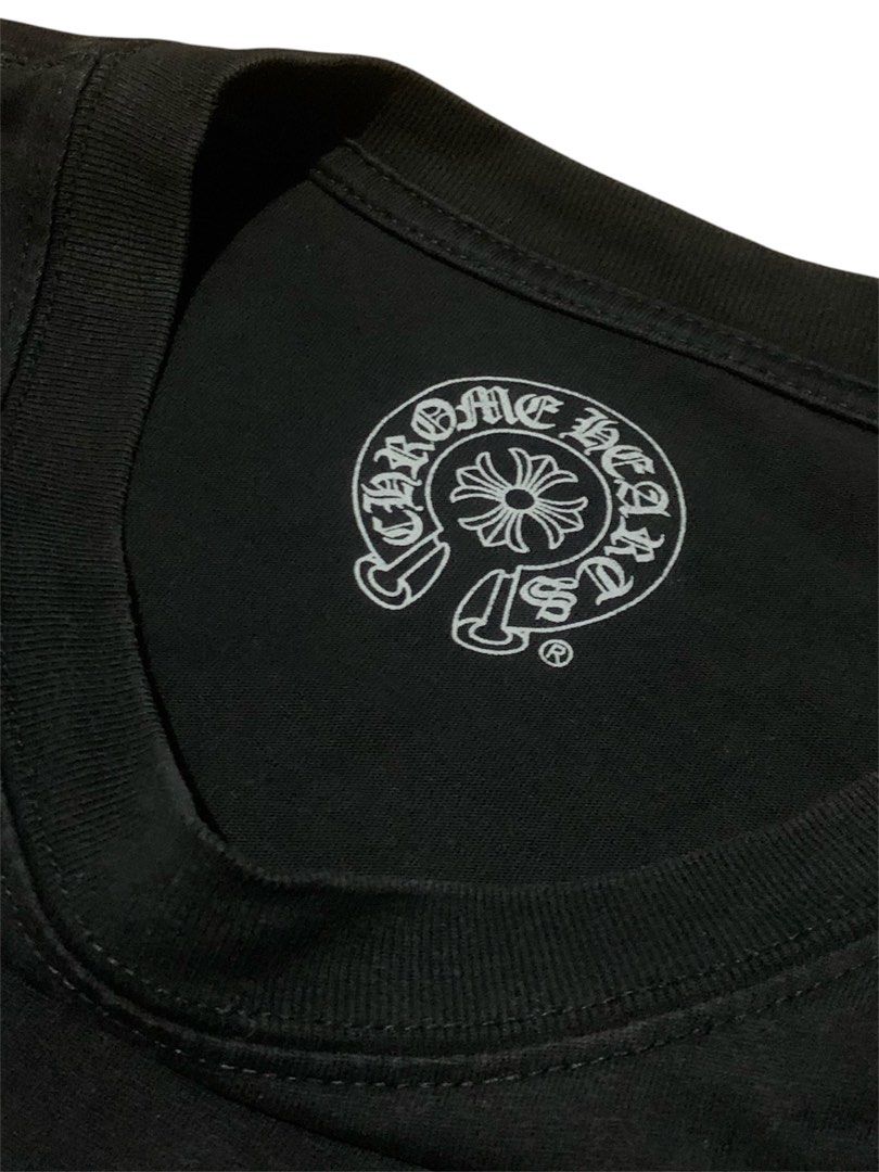Chrome Hearts (Category: Tshirts & Polo Shirts ) located in Manila. Submitted by lyf_7hrift (Listing ID 1469674044, Image 3). Description: Chrome Hearts Shirt P450 26.5L 21W Dimes 10/10 Color Rate Asnew Condition.