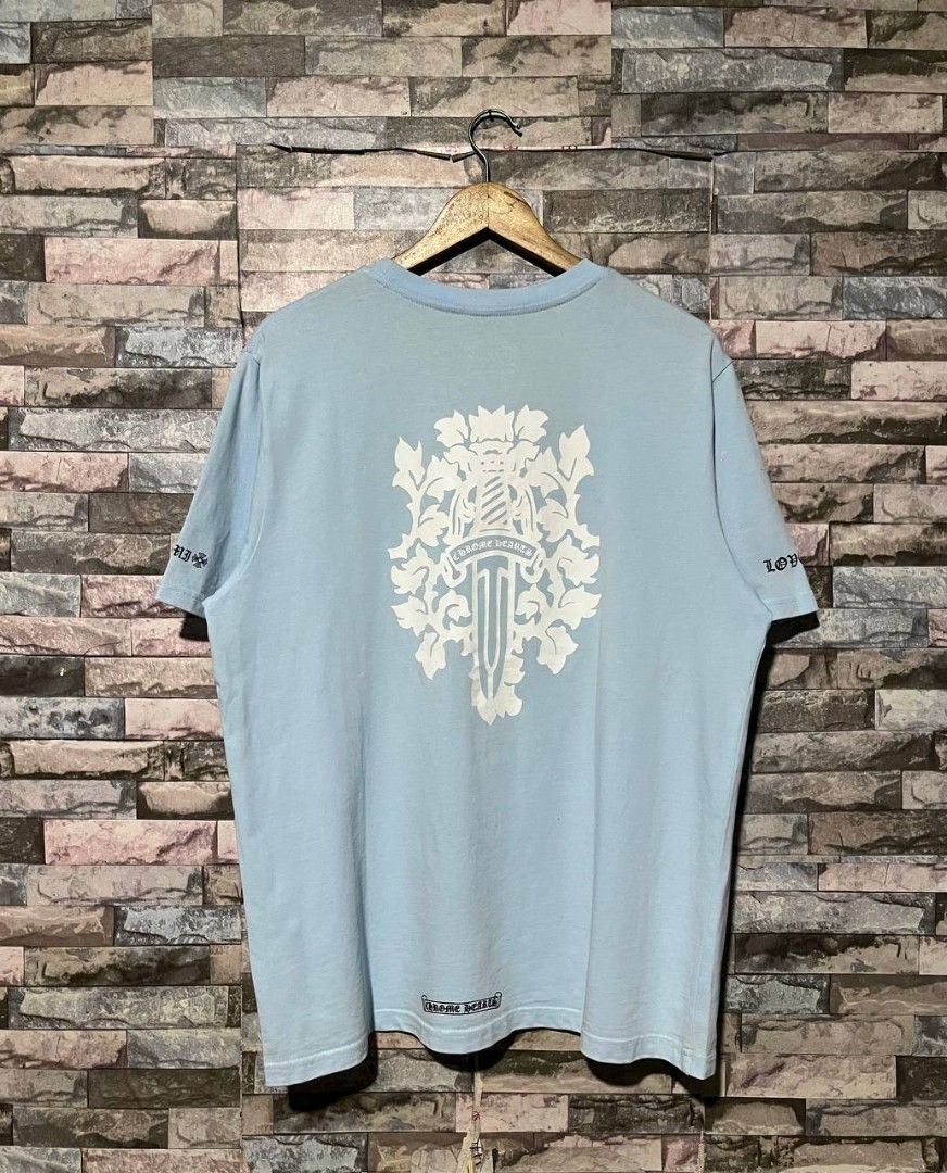CHROME HEARTS SHIRT (Category: Tshirts & Polo Shirts ) located in Caloocan City. Submitted by wewearworn (Listing ID 1469602023, Image 2). Description: Large Best Fit 22 x 28 Excellent May minimal stains lang sya 9.5/10 Color Rate.