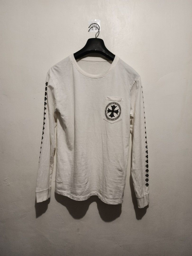 Chrome hearts sleeve (Category: Tshirts & Polo Shirts ) located in Manila. Submitted by secretthrift_07 (Listing ID 1469580525, Image 1). Description: Chrome hearts -800.