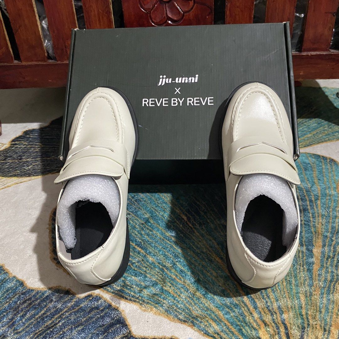 Classic Loafer (Category: Everything Else Others) located in Caloocan City. Submitted by discusonlineshop (Listing ID 1469653243, Image 1). Description: 25CM.