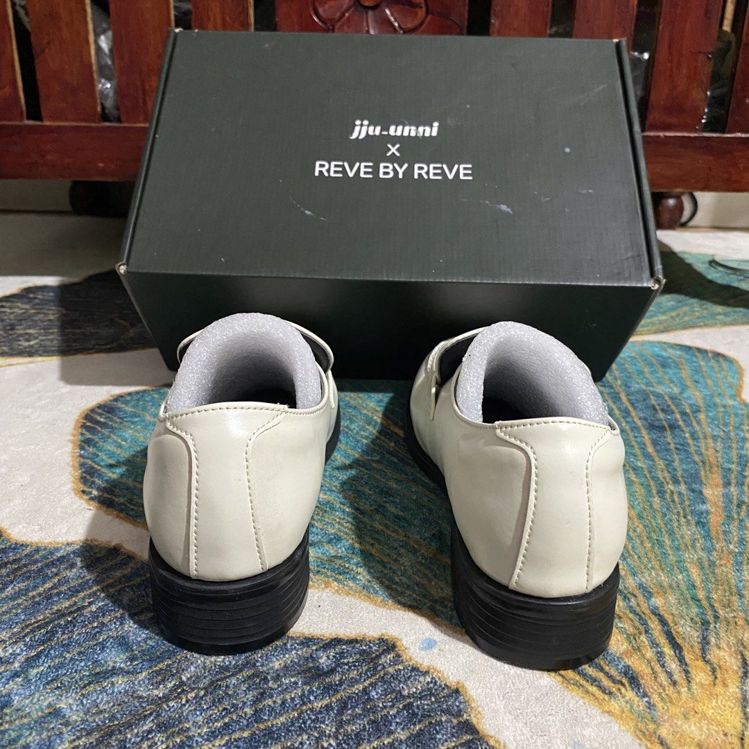 Classic Loafer (Category: Everything Else Others) located in Caloocan City. Submitted by discusonlineshop (Listing ID 1469653243, Image 3). Description: 25CM.