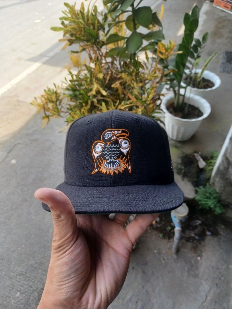 Classic yupoong brand (Category: Caps & Hats) located in Cauayan City . Submitted by cuzthriftshop (Listing ID 1469644150, Image 1). Description: .