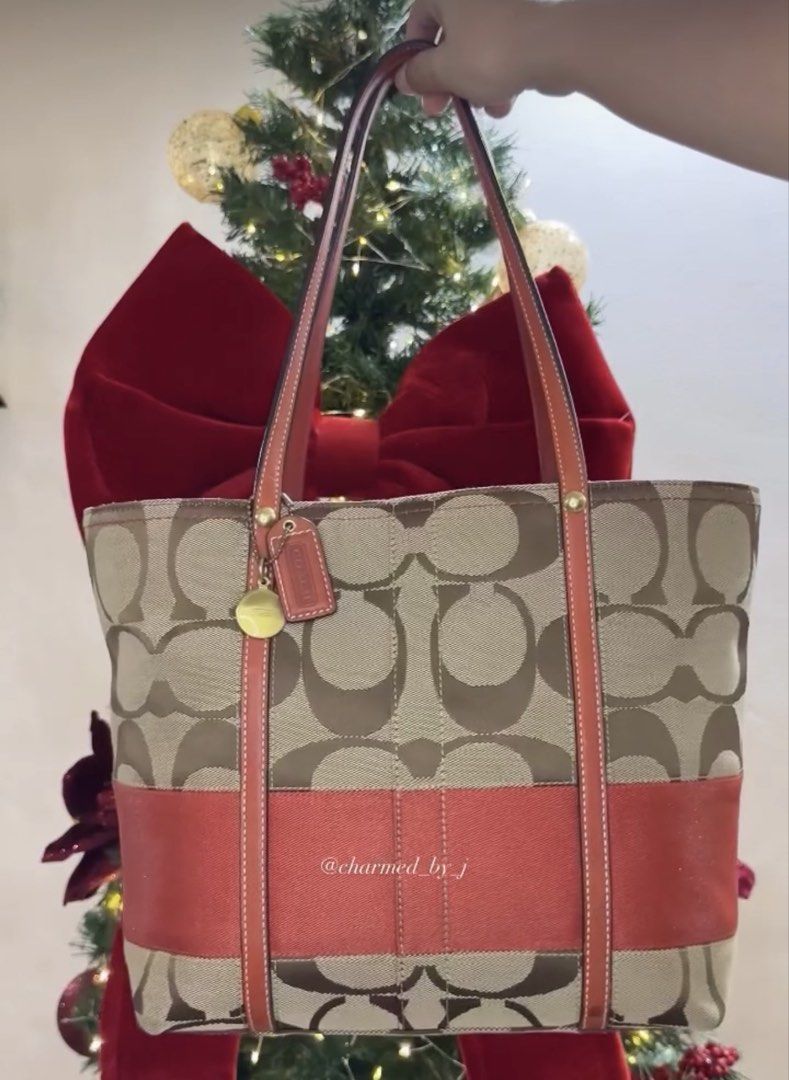 Coach 🌈 Lining Tote Bag (Category: Shoulder Bags) located in Cavite. Submitted by charmed.by.j (Listing ID 1469637095, Image 1). Description: For details and fast replies, dm on IG @charmed_by_j.