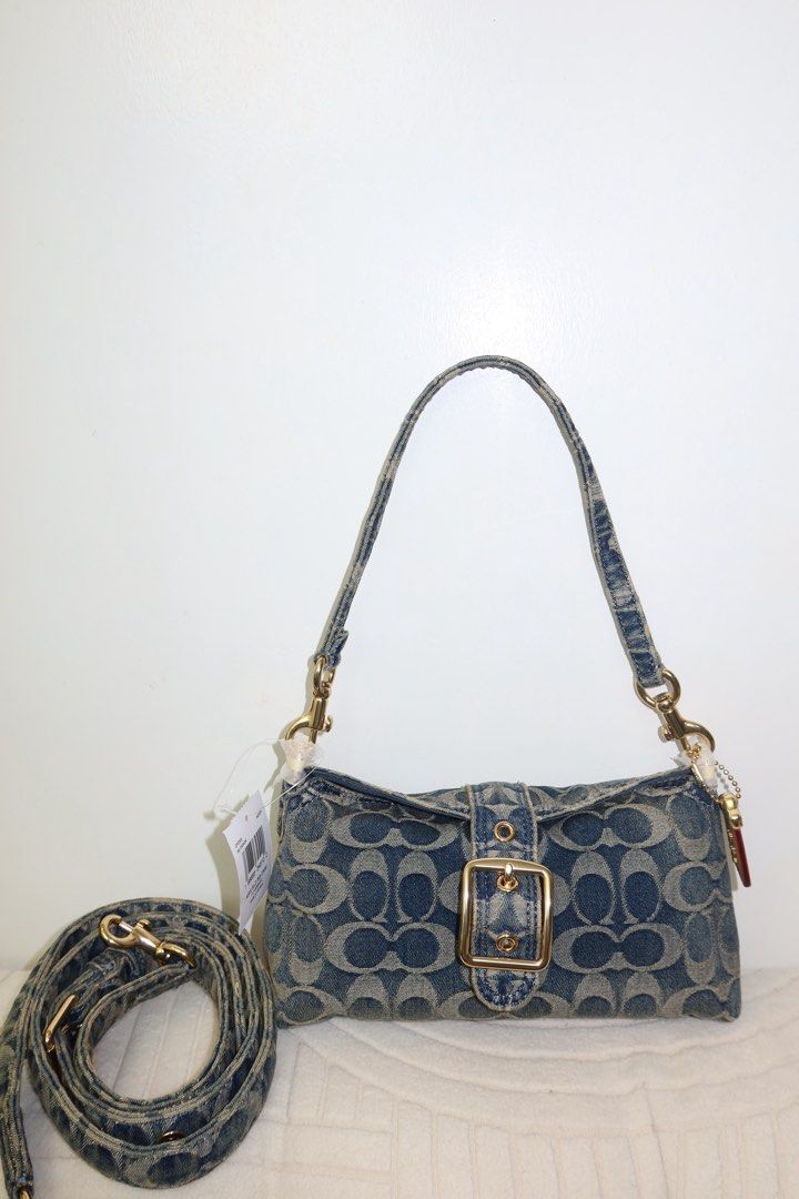coach abbie bag in denim (Category: Luxury Bags & Wallets) located in Santiago. Submitted by sandystormi (Listing ID 1469614392, Image 2). Description: dm me on ig vintage.stash .