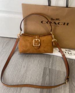 (Category: ) located in . Submitted by bagsboutiqueph (Listing ID 1469708831, Image 1). Description: .