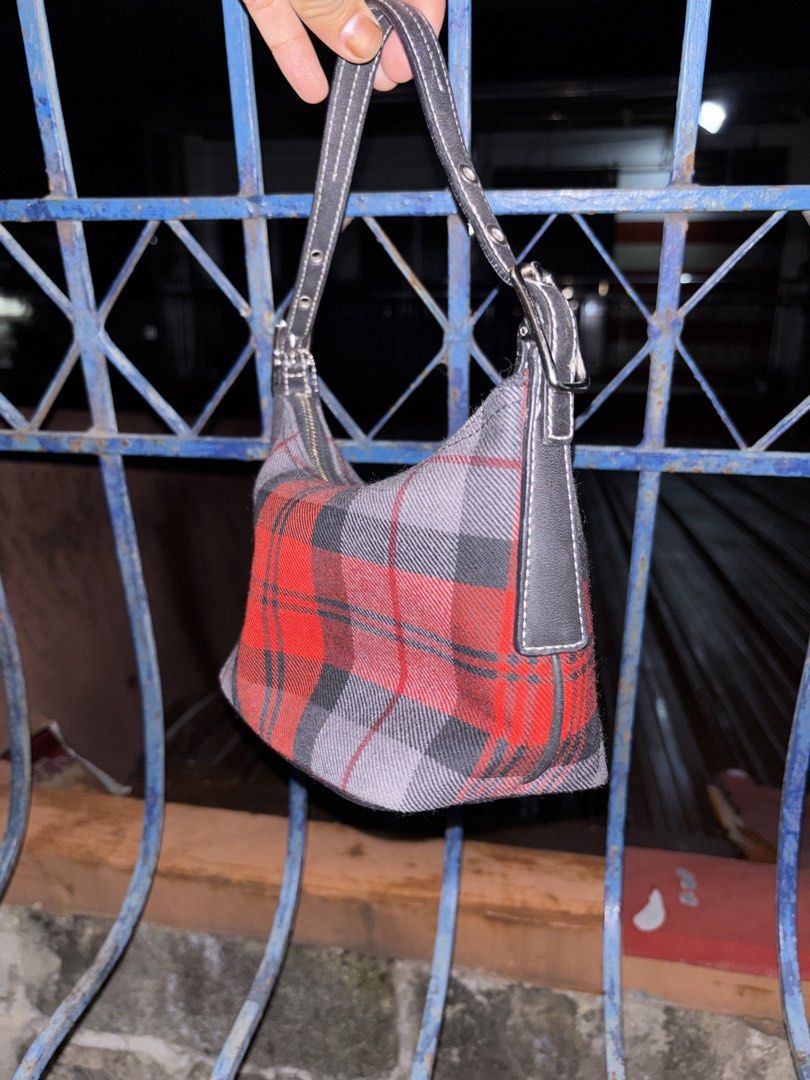 Coach bags Brandnew (Category: Announcements) located in Caloocan City. Submitted by ukaysbagsph (Listing ID 1469693710, Image 3). Description: Good conditio and Good as new.