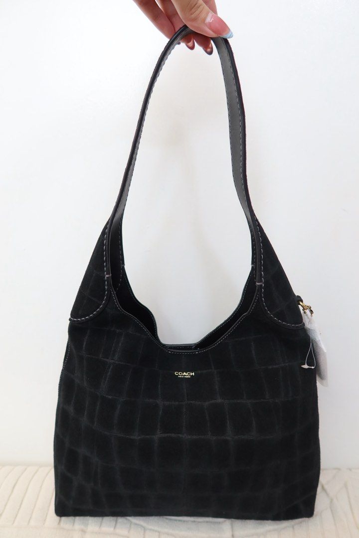 coach brooklyn 28 croc suede (Category: Luxury Bags & Wallets) located in Santiago. Submitted by sandystormi (Listing ID 1469614226, Image 1). Description: dm me on ig vintage.stash .