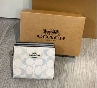 （分類：）位於 。 由 lovesports777 提交（商品編號 1469580543，圖片 1）。簡介： 。