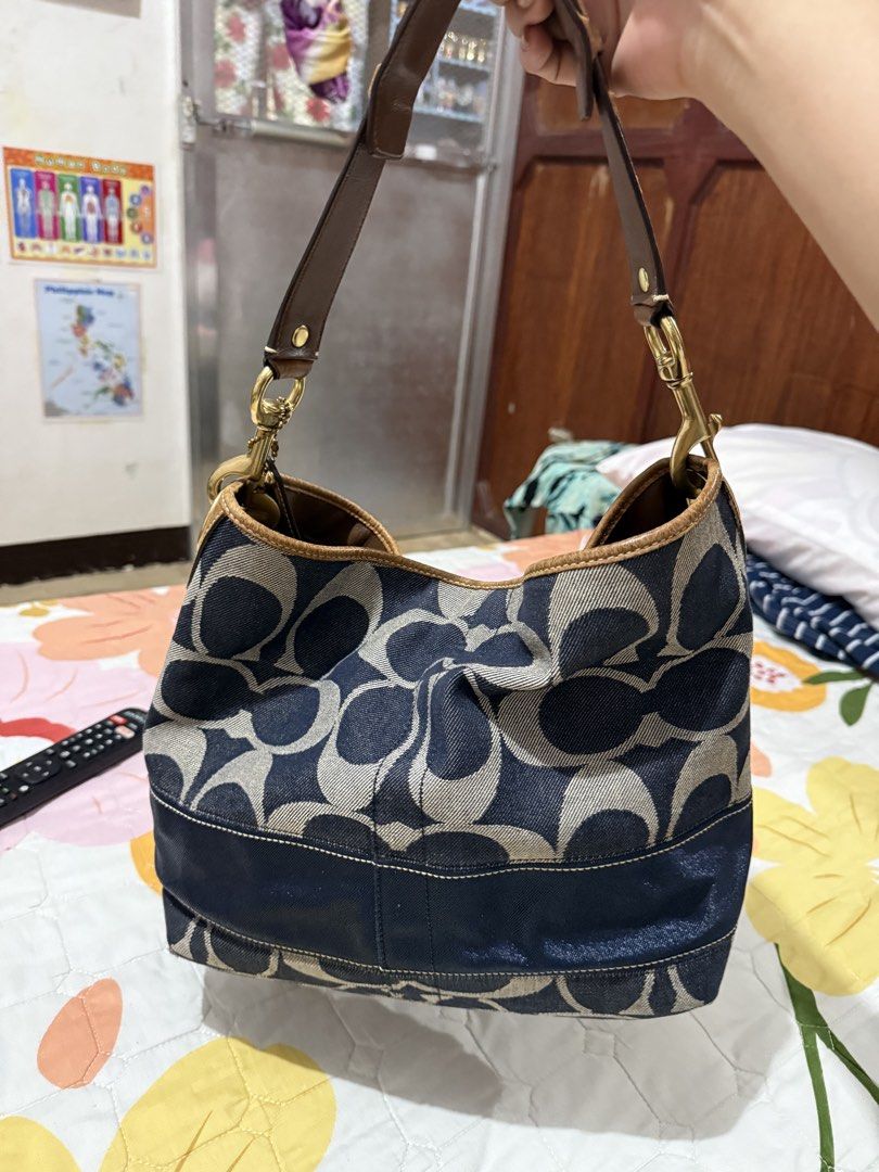 Coach Denim Tote Bag (Category: Tote Bags) located in San Jose. Submitted by mjthrifts (Listing ID 1469623427, Image 1). Description: Rank Ab From Japan With miner flaws sa corners Perfect for office and school Can for ipad and laptop.