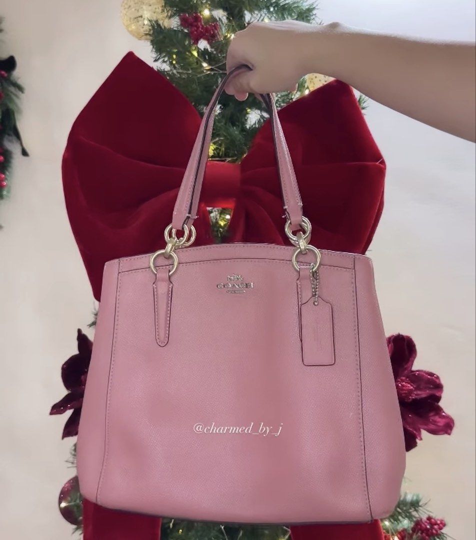 Coach Minetta Two Way Bag (Category: Shoulder Bags) located in Cavite. Submitted by charmed.by.j (Listing ID 1469632646, Image 1). Description: For details and fast replies, dm on IG @charmed_by_j.