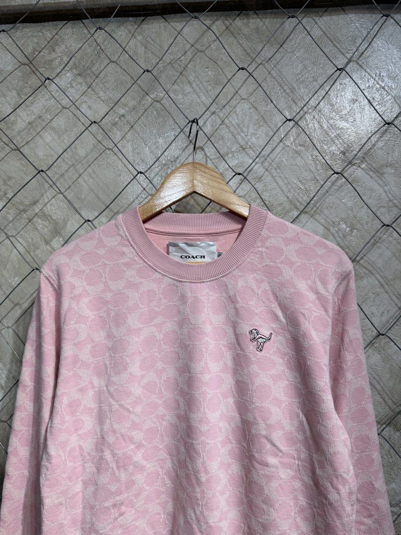 COACH MONOGRAM PINK SWEATER (AUTHENTIC) (Category: Longsleeves) located in Manila. Submitted by ardobe.mnl (Listing ID 1469621220, Image 3). Description: MEDIUM-LARGE WOMEN’S 20x25 DIMES EXCELLENT CONDITION NO ISSUE.
