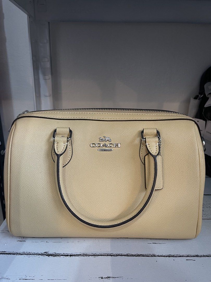 Coach Rowan Preloved (Category: Cross-body Bags) located in Las Pinas. Submitted by UNQUARANTINED (Listing ID 1469645194, Image 1). Description: .