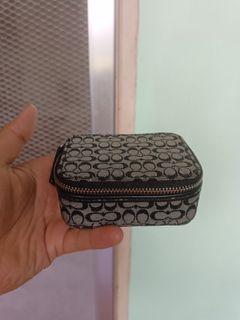 (Category: ) located in . Submitted by jnjthriftshop123 (Listing ID 1469695291, Image 1). Description: .