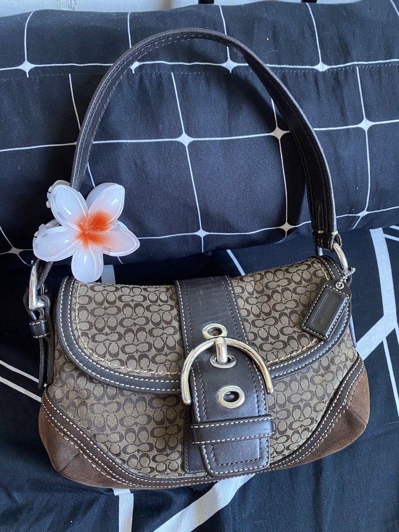 Coach Soho (Category: Shoulder Bags) located in Manila. Submitted by grandowl_5653cd (Listing ID 1469698434, Image 1). Description: Good as new Soho.