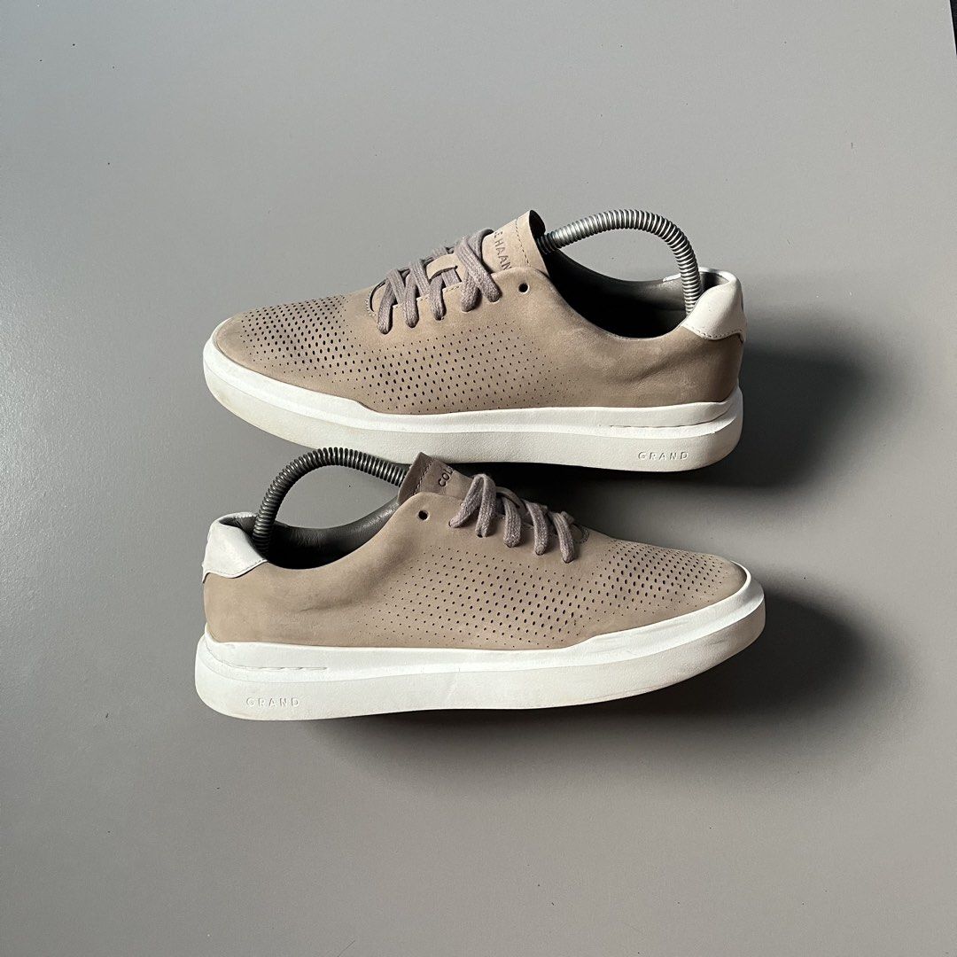 Cole Haan (Category: Casual Shoes) located in Surigao. Submitted by hasole_hard (Listing ID 1469666115, Image 1). Description: 7 fits 8men 26cm ₱2000.