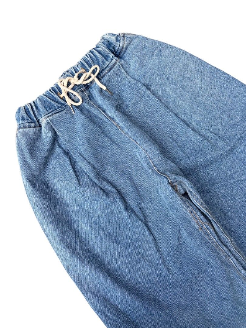 COLLAVO Baggy Carpenter Pants (Category: Jeans) located in Davao. Submitted by wildhearts121 (Listing ID 1469636876, Image 3). Description: Waist: FREE SIZE Excellent No flaws.