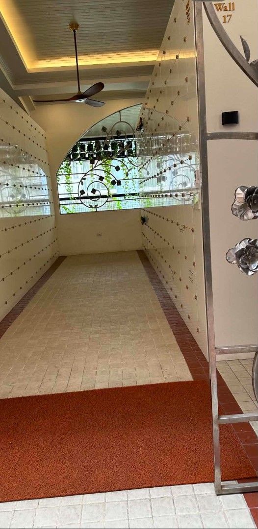 Columbarium Vault (Category: Memorial Lot) located in Las Pinas. Submitted by calmwolf_2a8740 (Listing ID 1469584262, Image 2). Description: 🩷RUSH SALE🩷 COLUMBARIUM VAULT ST. THERESE NEWPORT BLVD. infront of NAIA Terminal 3 LIFETIME ONWERSHIP LIFETIME FREE MAINTENANCE FEE 4 regular size urn capacity with Motor & Car Parking RFS: OWNER LEAVING.