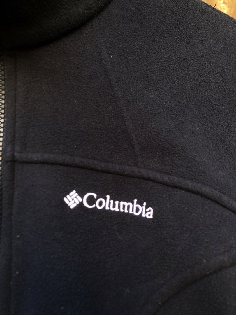 Columbia Interchange Fleece Jacket Black Size M (Category: Coats, Jackets and Outerwear) located in Tarlac. Submitted by jds_thrift (Listing ID 1469677140, Image 3). Description: Columbia Fats Trek Fleece Jacket 𝗧𝗔𝗚: Columbia Sportswear Company 𝗖𝗢𝗡𝗗𝗜𝗧𝗜𝗢𝗡: 9.5/10 𝗦𝗜𝗭𝗘: M 𝗠𝗘𝗔𝗦𝗨𝗥𝗘𝗠𝗘𝗡𝗧𝗦: L 23” × W 19.5" 💸 𝗠𝗜𝗡𝗘: ₱450 (+SF).