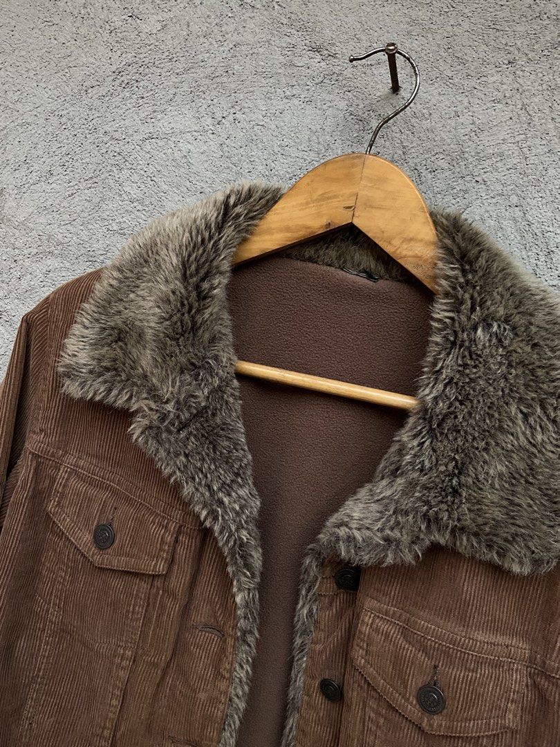 Corduroy Fur jacket (Category: Coats, Jackets and Outerwear) located in Polangui. Submitted by thruftgineer (Listing ID 1469689941, Image 2). Description: .
