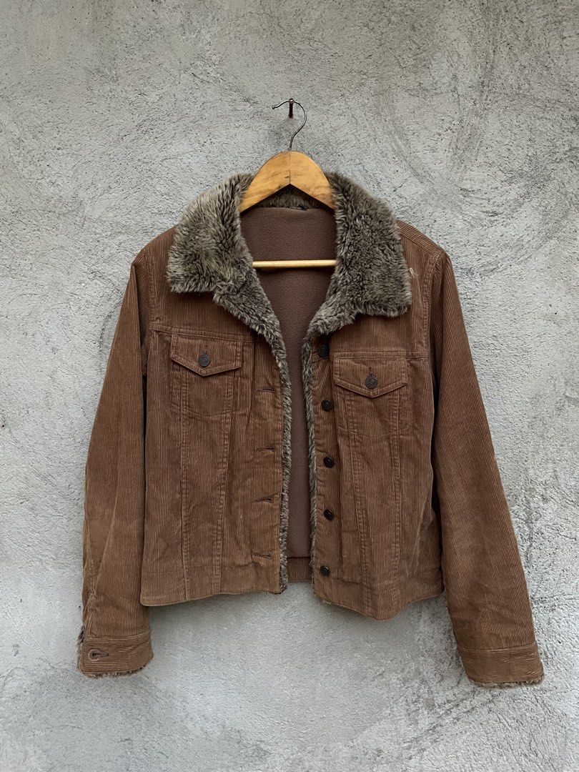 Corduroy Fur jacket (Category: Coats, Jackets and Outerwear) located in Polangui. Submitted by thruftgineer (Listing ID 1469689941, Image 1). Description: .