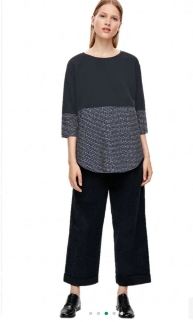 COS Textured Women's Top (Category: Blouses) located in Quezon City. Submitted by chph2nd (Listing ID 1469633027, Image 1). Description: fits up to xl..