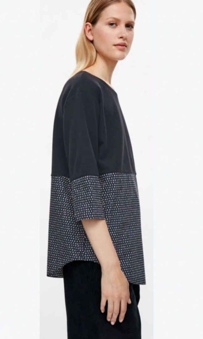 COS Textured Women's Top (Category: Blouses) located in Quezon City. Submitted by chph2nd (Listing ID 1469633027, Image 2). Description: fits up to xl..