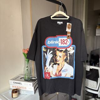 (Category: ) located in . Submitted by on-trendfinds (Listing ID 1469744600, Image 1). Description: .