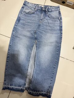 (Category: ) located in . Submitted by buymiclothes.47 (Listing ID 1469739228, Image 1). Description: .