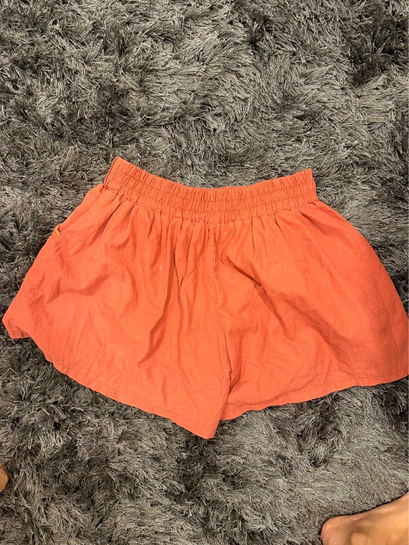 Cotton On Orange Loose Shorts (Category: Shorts) located in Quezon City. Submitted by tishaagba (Listing ID 1469601583, Image 2). Description: Fits Medium to Large.