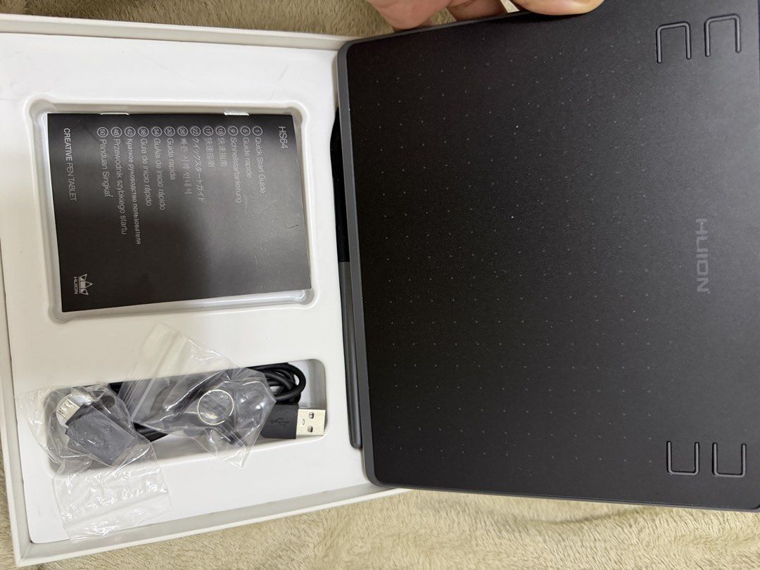 Creative Pen Tablet (Category: Other Accessories) located in Manila. Submitted by moonsia23 (Listing ID 1469644392, Image 2). Description: Not using this anymore! Sayang can sell for 1k only. Creative pen and complete inclusions! .