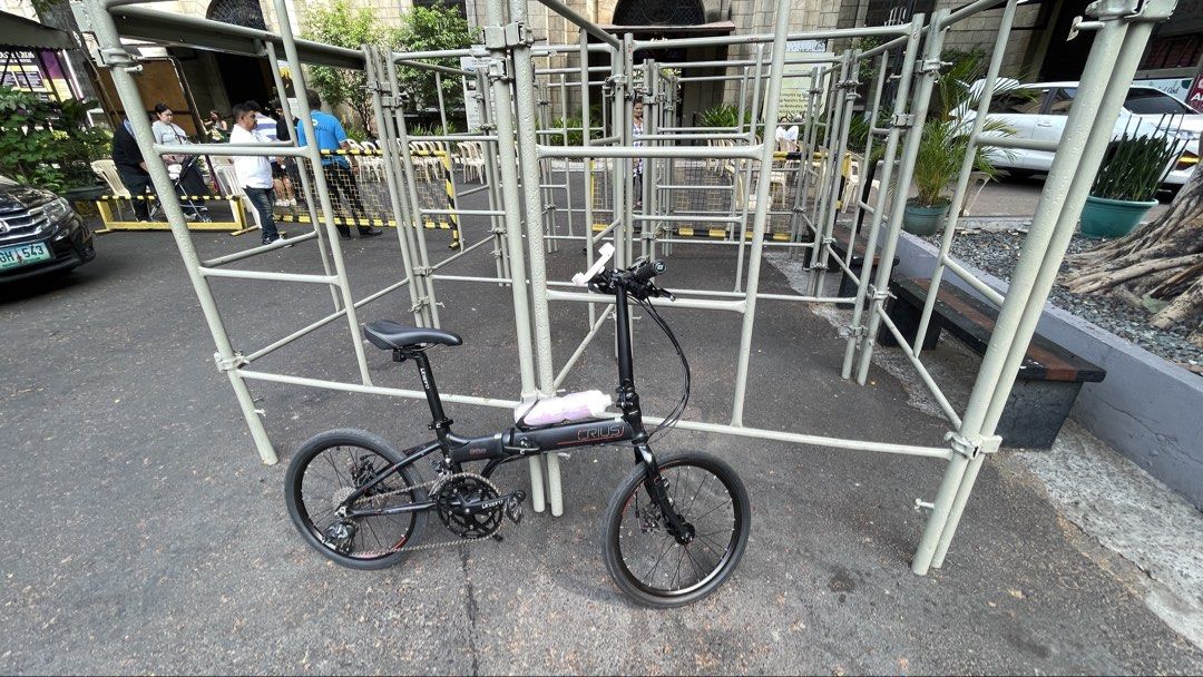 Crius Master-D Folding Bike 20” (Category: Bicycles) located in Paranaque City. Submitted by gelica122000 (Listing ID 1469573313, Image 1). Description: Crius Master-D folding bike in black. Litepro crankset and components installed. Multi-speed drivetrain with disc brakes. Compact fold mechanism works smoothly. Frame shows minimal wear overall. Ready for daily commutes or weekend rides..
