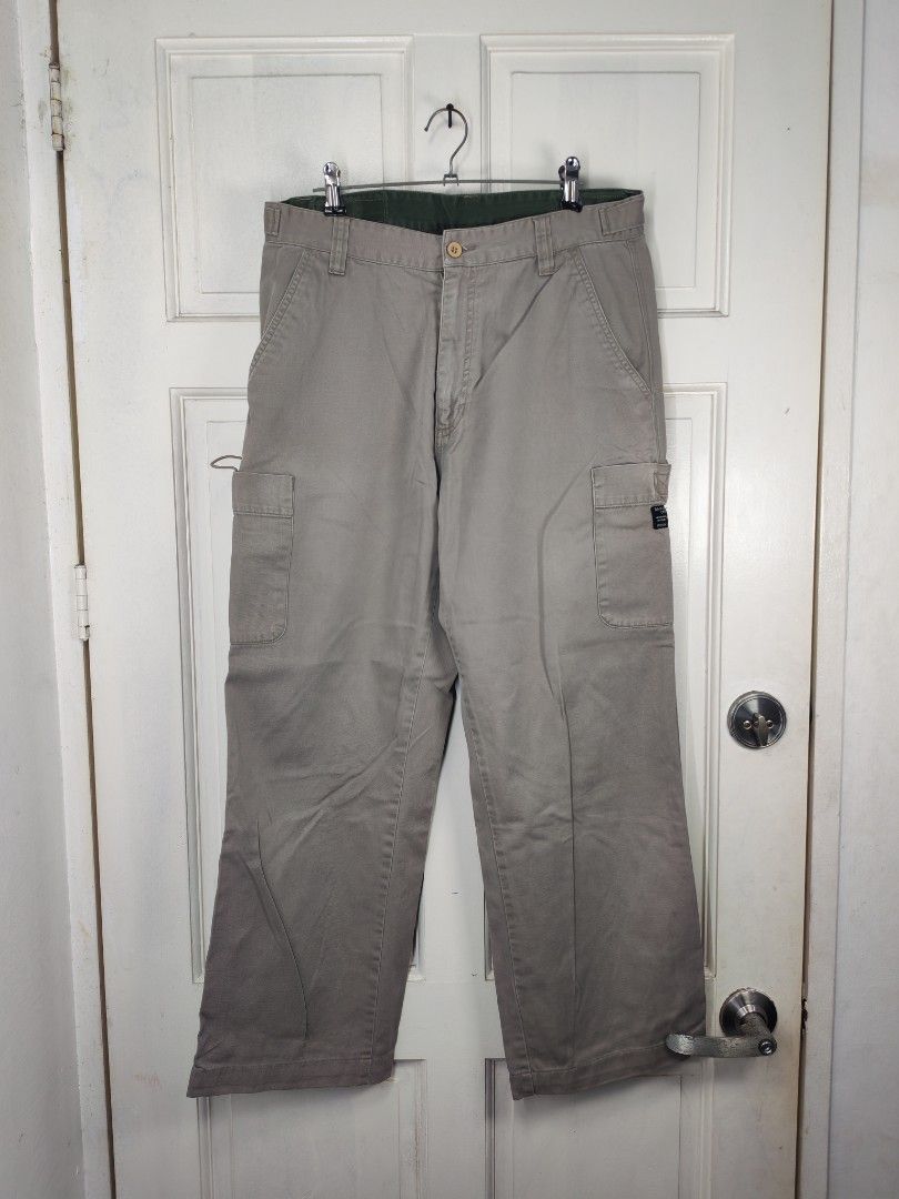 Crocodile cargo chinos (Category: Chinos) located in Manila. Submitted by potato.ph (Listing ID 1469705638, Image 1). Description: .
