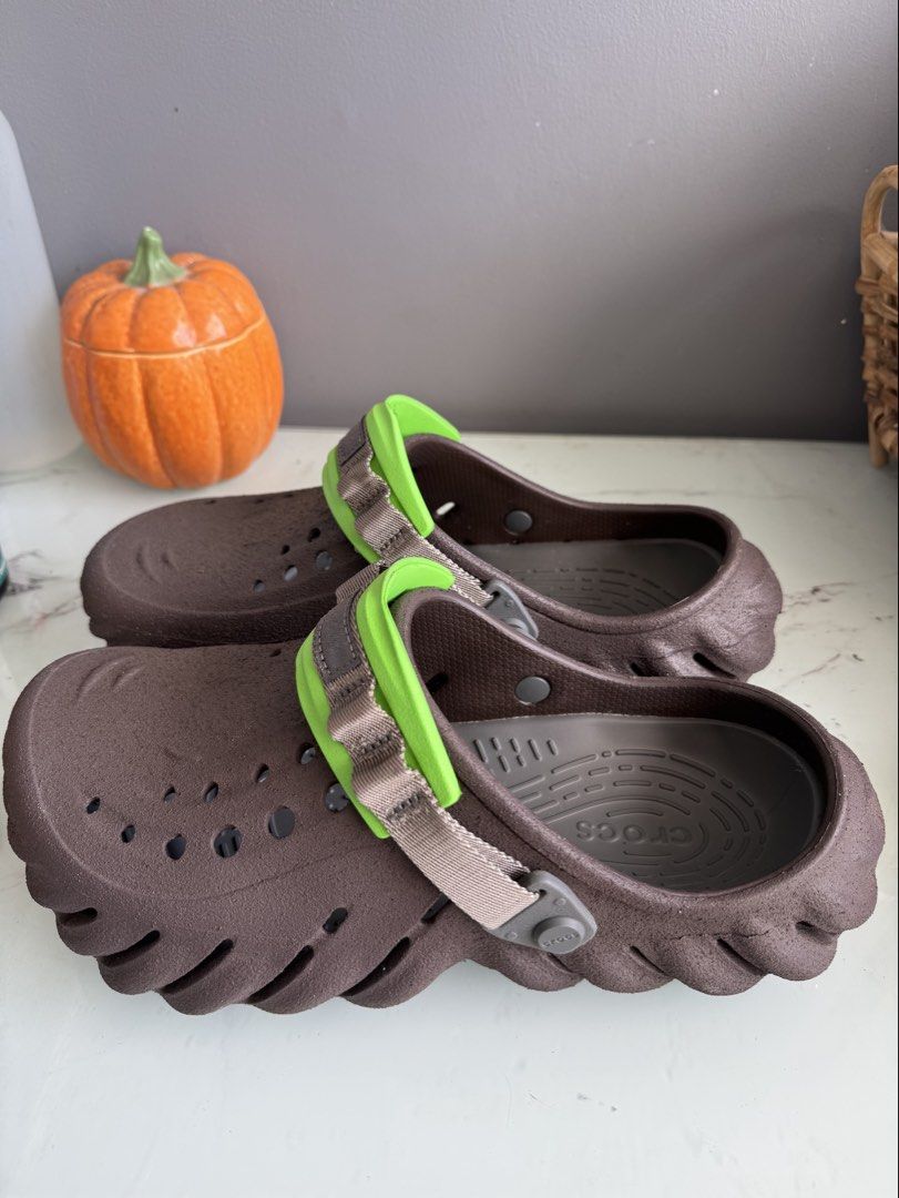 Crocs Echo Clog US 8 (Category: Slippers & Slides) located in Las Pinas. Submitted by lalabz00 (Listing ID 1469684457, Image 3). Description: Used once only! Di bet! Last price posted! Firm! Mens Us 8 Pm or text pag di ako online here .