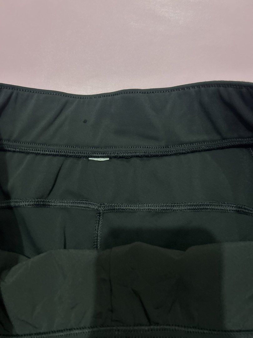 CRZ Yoga Active Short (Category: Activewear) located in Manila. Submitted by chen_clybelles (Listing ID 1469680272, Image 2). Description: .