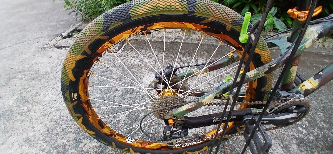 Da bomb MTB 26er (Category: Bicycles) located in Marikina City. Submitted by darthvader888 (Listing ID 1469636349, Image 2). Description: Frame: Authentic Da Bomb Ejector (Classic, bomb-proof 14" aluminum DJ frame) • Tires: Highly sought-after Cult x Vans Waffle Camo Tires 26x2.10 (Excellent tread life) • Wheelset: Da Bomb Camo Rims laced to loud, crisp Gold Anodized Hubs • Gears: Reliable, crisp 1x9 Speed Shimano Alivio Drivetrain setup • Cockpi