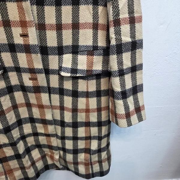 DAKS Check Coat, Women's Fashion, Coats, Jackets and Outerwear on Carousell