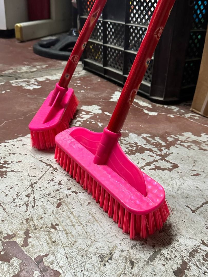 Deck Brush PVC Head and Wood Handle (Category: Everything Else Others) located in Manila. Submitted by 09171479278_elsie. (Listing ID 1469601155, Image 3). Description: Deck Brush PVC Head and Wood Handle.
