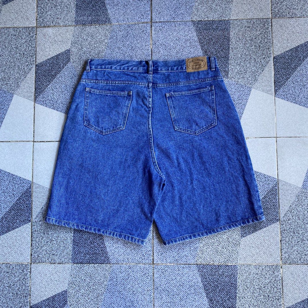 Denim blue jots (Category: Shorts) located in Labrador. Submitted by jristhrift (Listing ID 1469685742, Image 1). Description: ⬇️DETAILS⬇️ Denim baggy jorts Brand: Deep Country -ready to wear (nalabhan na) -good fitting -hard denim -small pouch _________________________________________ 📐Dimes W: 34-36 L: 21.5 T:14.2 Lo: 13.2 issue: none Condition: excellent Color rate: 9/10.