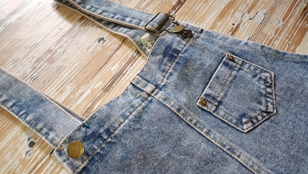 Denim Jumper Pants (Category: Jumpsuits) located in Dasmarinas. Submitted by kheiko086 (Listing ID 1469618148, Image 3). Description: W:36" L:34" from waist H:42 adj strap Hard denim non stretch EUC JNT delivery.