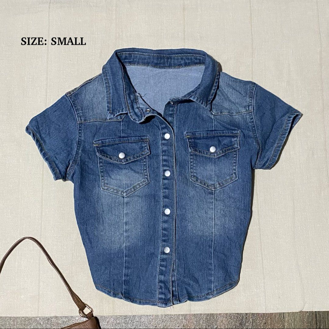 Denim top (Category: Others Tops) located in Manila. Submitted by thriftfindsbyshei-2nd (Listing ID 1469636152, Image 1). Description: Need wash Small.